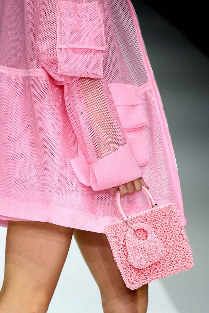 画像6: ANTEPRIMA 2025年春夏ミラノ・コレクション 出典：アンテプリマ