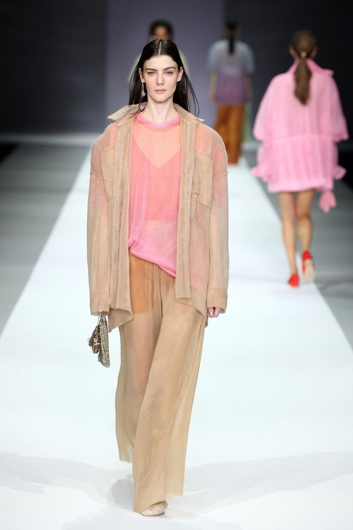 画像1: ANTEPRIMA 2025年春夏ミラノ・コレクション 出典：アンテプリマ