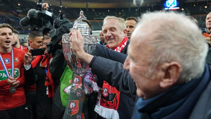 GUCCI、バレンシアガを所有し総資産は6兆円。日本代表FW加入クラブのオーナーの本業が凄かった