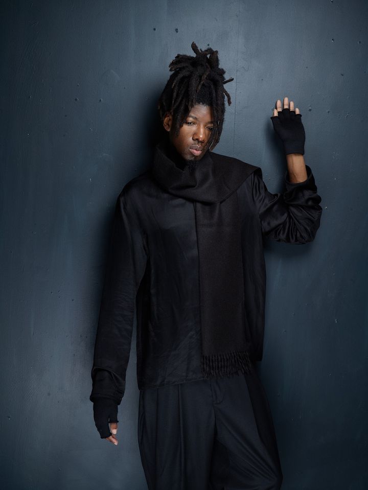 THE INOUE BROTHERS….が手がけるブラックアルパカの毛が使われた服