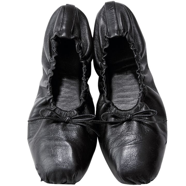 KHAITEのバレエシューズ