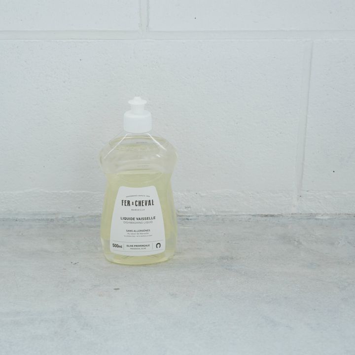 女性に贈る「もらって困らないプレゼント」6選！実は困る贈り物との違いとは？