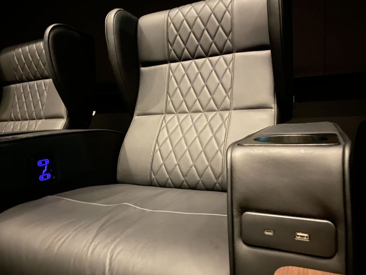 USB差込口も付いています