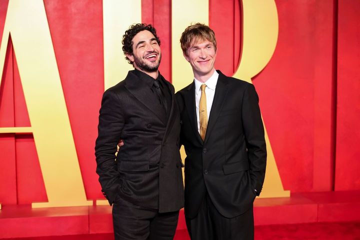 『Vanity Fair』が主催した2024年のOscar Partyにも、揃って出席したポーゼンとボール。仲睦まじい姿を見せた。Christopher Polk/Getty Images