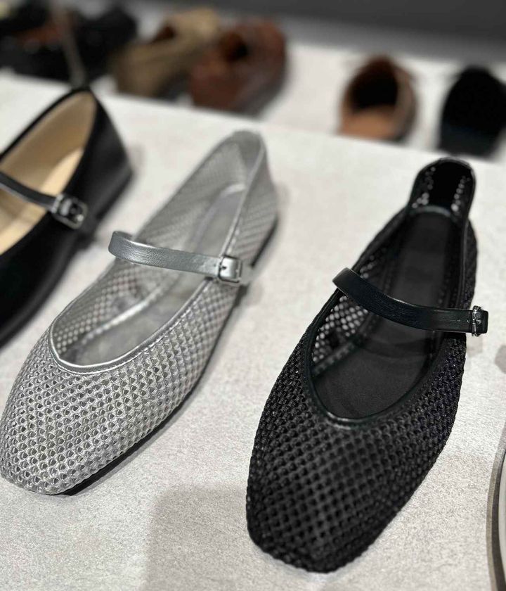 画像: 【GU】メッシュメリージェーンシューズ各¥1,990 www.gu-global.com