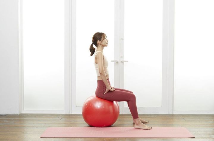 ［基本動作のポイント②］呼吸をするときは鼻から吸って、口から吐きます