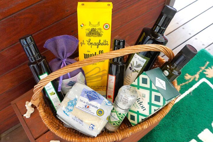 美食の街・鎌倉の味を支える老舗食品店「三留商店」♪明治から続く食材の宝庫