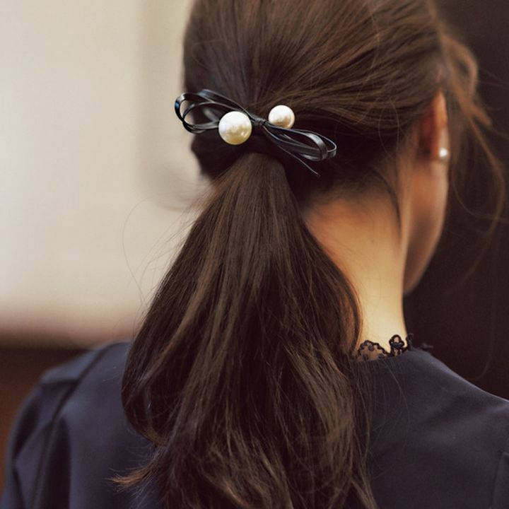 フォーマルヘアが簡単に決まるパール付きヘアゴム
