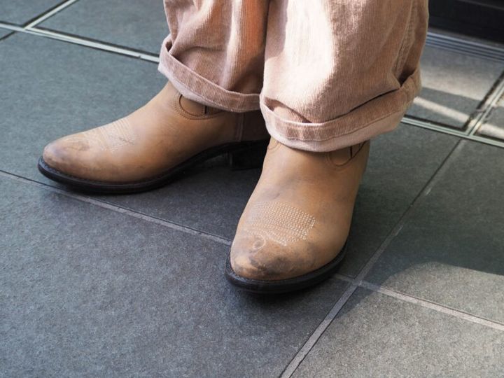 「ゴールデングース」のブーツ