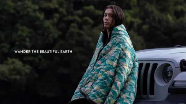 【即完売】クラファン2300万円超！-15℃でも暖かい「魔法瓶ブランケット」が天才すぎた！