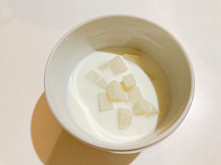 餅と牛乳を温める