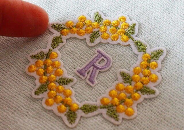 ダイソー ローズ ミモザ