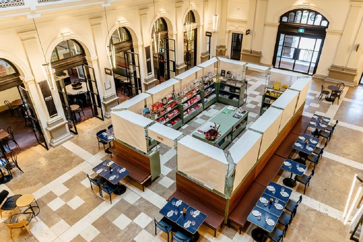 ステート ビルディング内