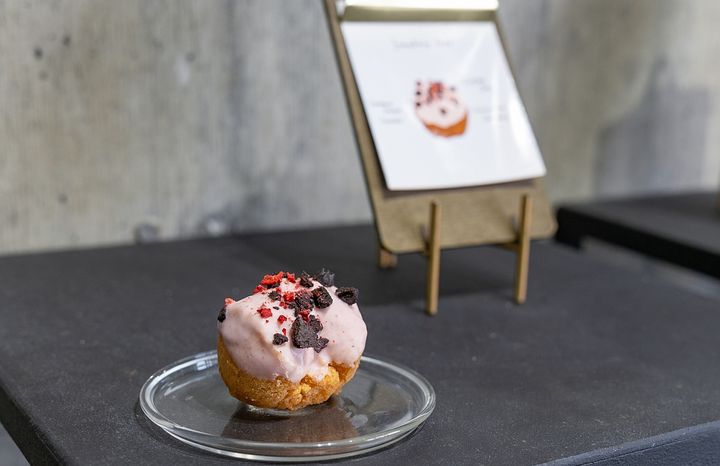 ザクザクかんがたまらないストロベリーオレオ