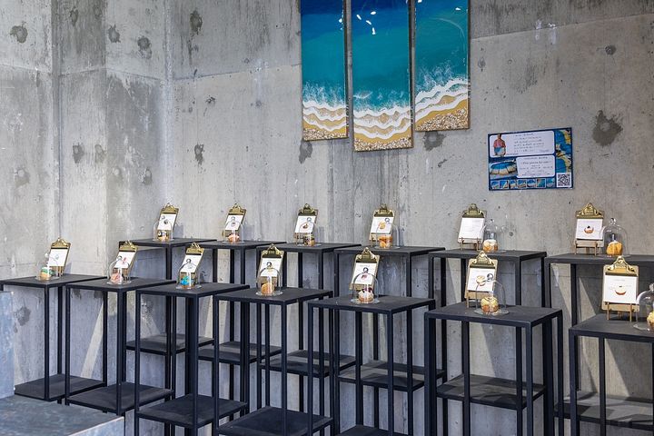 色鮮やかなサーターアンダギーは目移り必須