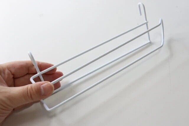 セリアのプチプラワイヤー マルチホルダー ホワイト