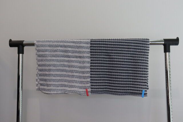 キャンドゥの自分用のボディタオルひと目でわかる目印タグを装着したボディタオル