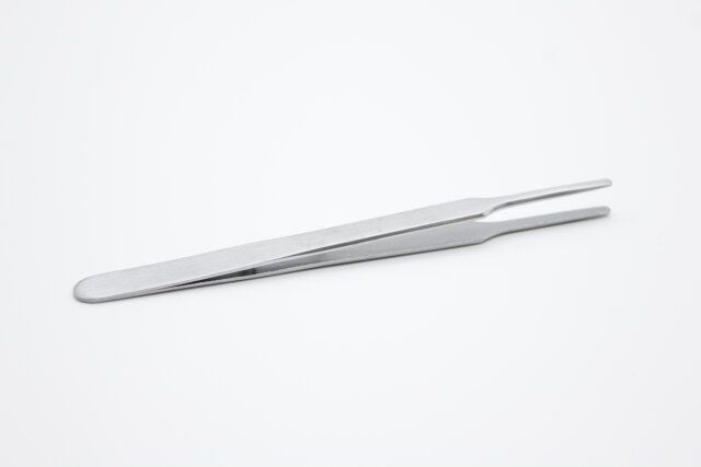 ダイソーのラウンドチップピンセット2