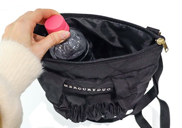 宝島社ムック付録のMERCURYDUOの2WAYキルティングショルダーバッグ9