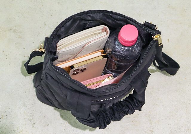 宝島社ムック付録のMERCURYDUOの2WAYキルティングショルダーバッグ10