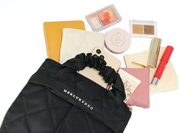 宝島社ムック付録のMERCURYDUOの2WAYキルティングショルダーバッグ11