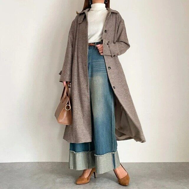 大人女子のロングコートワイドデニムコーデ
