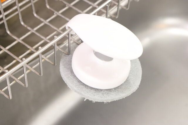 ダイソー 取り換え式キッチンシンク洗い用スポンジスペア（2個、アクリルビーズ不織布） フック