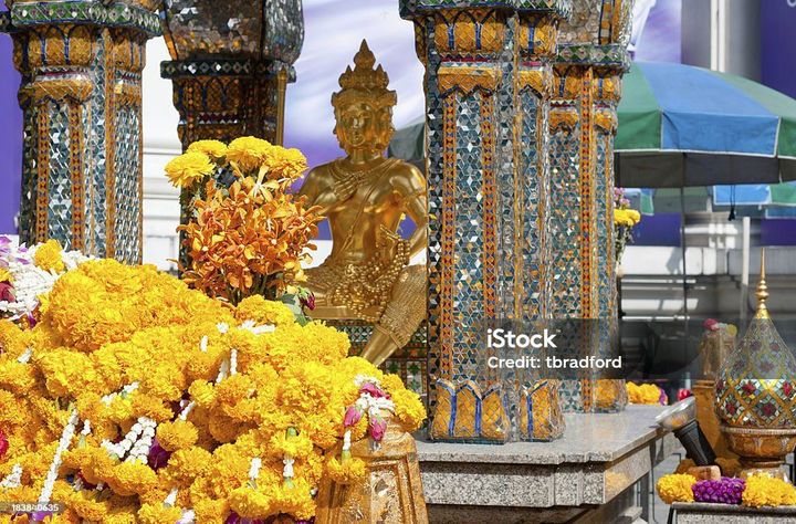 インド神話において宇宙を創造した神であり、シヴァ神、ヴィシュヌ神と並ぶヒンドゥー教の最高神ブラフマーを祀っている。