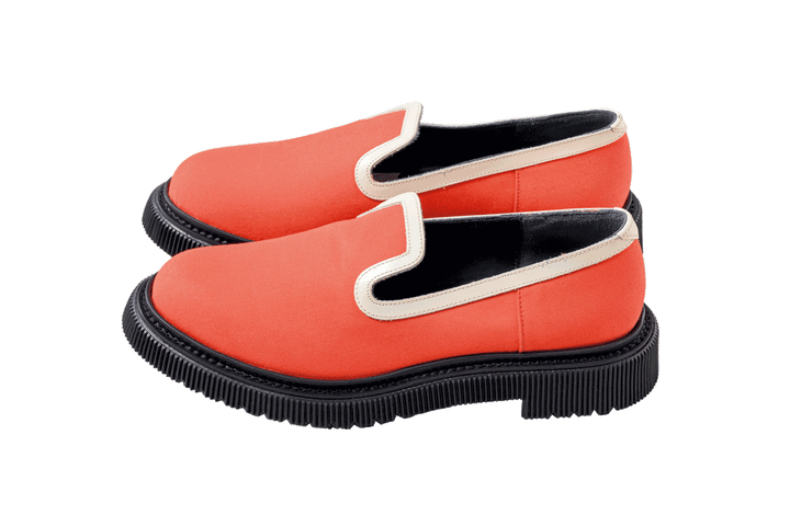 〈アデュー〉のスリッポン