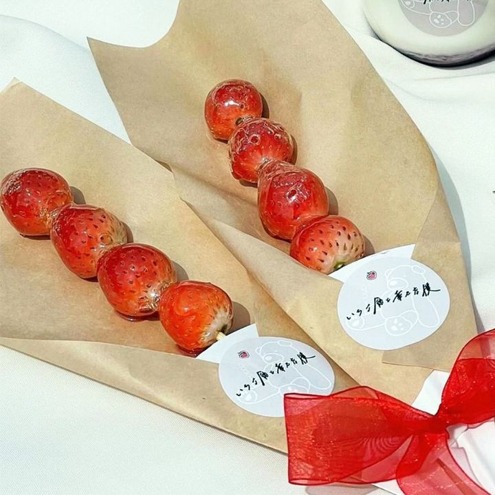 「いちご飴プレーン」1本 650円