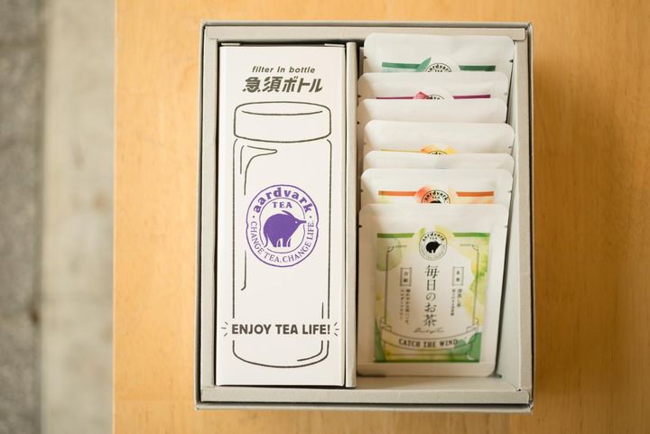 「急須ボトルと毎日のお茶7種セット」4980円