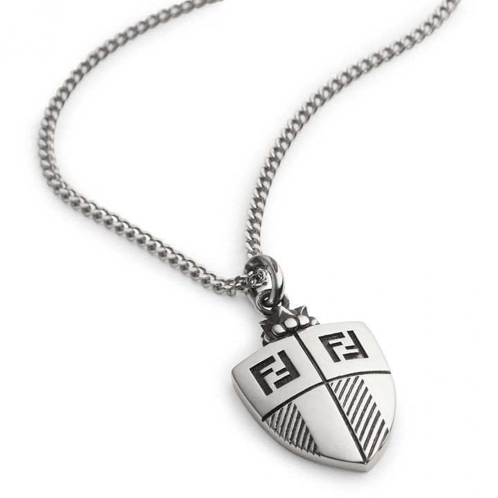 「フェンディ クレスト」￥82,500