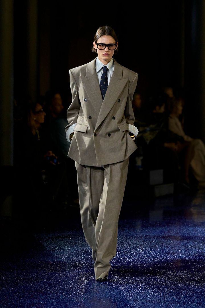 SAINT LAURENT 2025年春夏コレクション