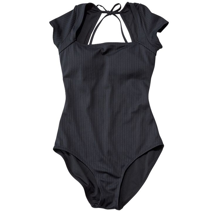 SURFEAの黒いオールイン水着