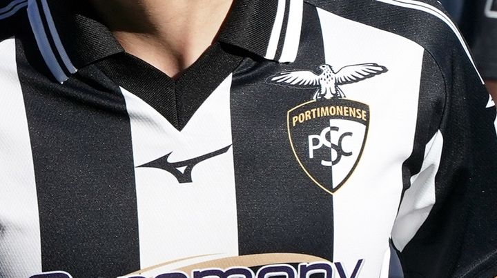 23歳の日本人選手、J2から海外に電撃移籍か！日本人の母と英国人の父を持つ逸材