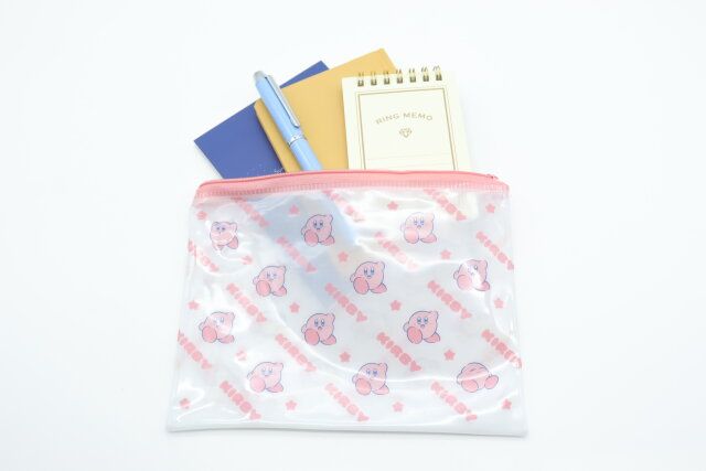 ダイソーの星のカービィ フラットポーチ カービィダンスに文房具を収納