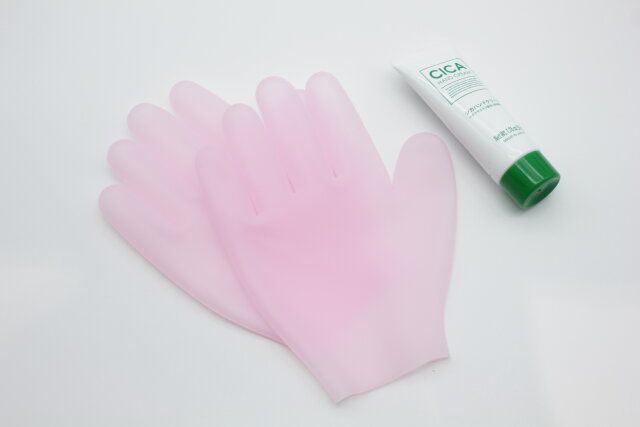 しっとりハンドケアグローブ クリーム