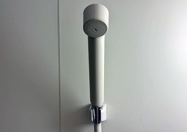 シャワーヘッドのクルッと変な向き解消リング6個入 使用例