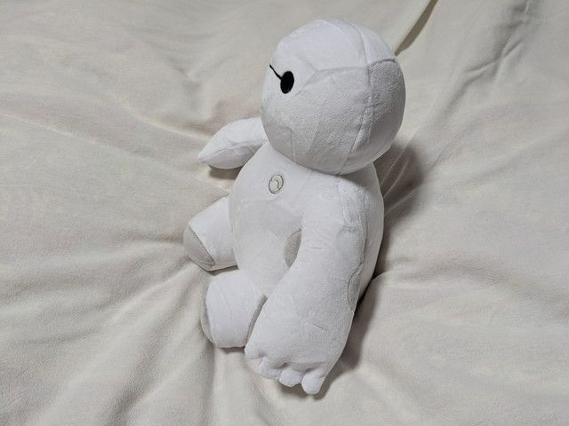 ベイマックスの抱きぬいぐるみ