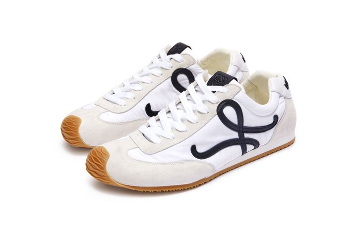 「バレエランナー 2.0」ホワイト／ブラック ¥106,700