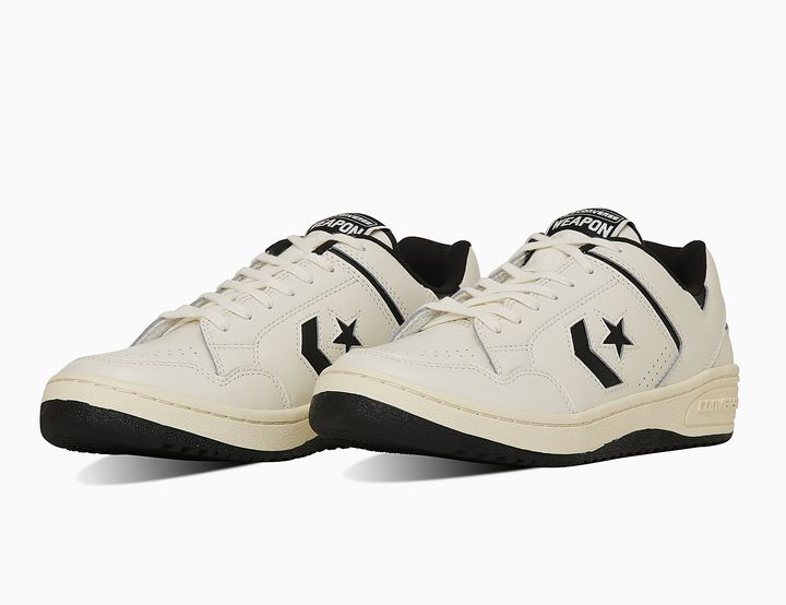 《コンバース》を代表するスニーカー「WEAPON」から春の新色が登場！