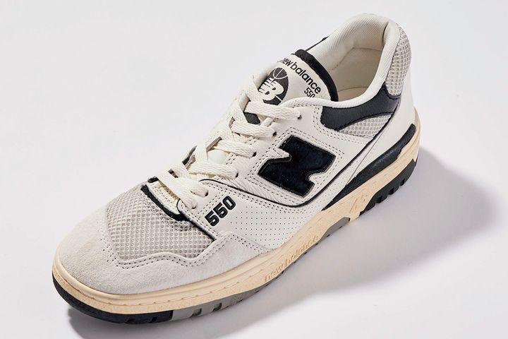 オシャレなだけじゃない！機能的で汎用性が高いモノトーンスニーカー12選