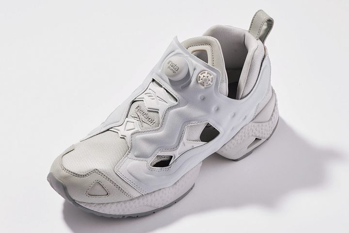 オシャレなだけじゃない！機能的で汎用性が高いモノトーンスニーカー12選