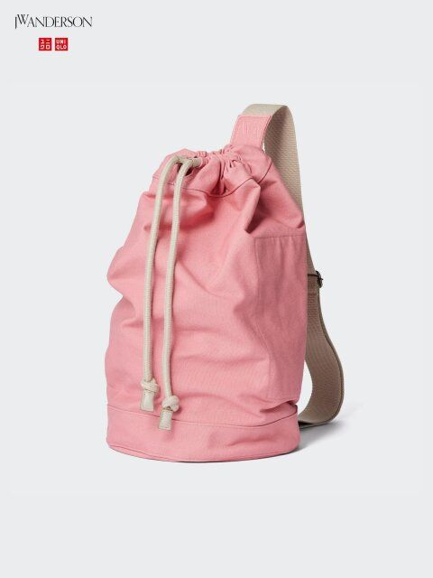 2025春ユニクロ女性おすすめドローストリングバッグ