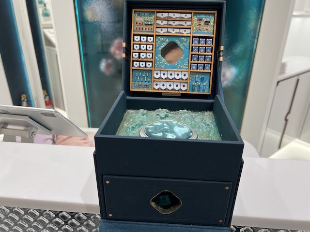 花西子（Florasis）