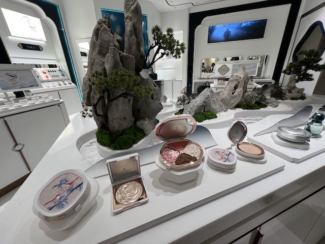 花西子（Florasis）