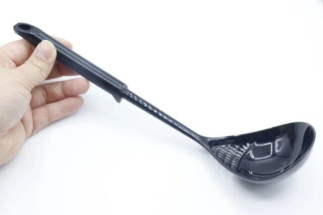 ダイソー アク取りお玉 すくう