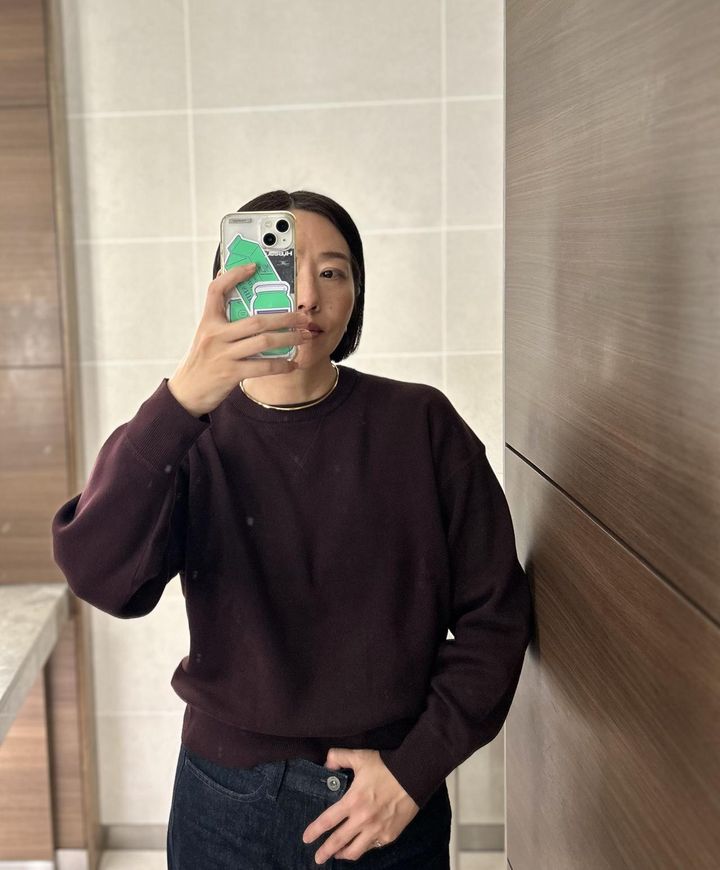 画像1: 【UNIQLO：C】スムースコットンクルーネックセーター¥3,990 www.uniqlo.com