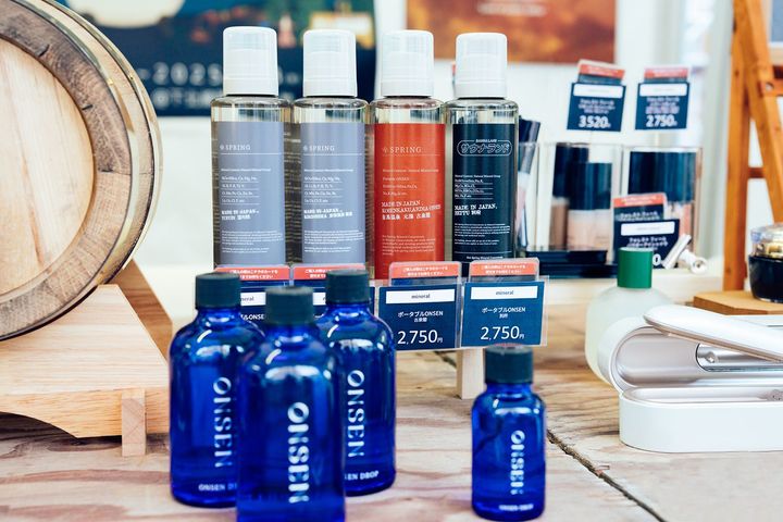 同期間限定施設ではコスメや入浴剤など、自宅で使える温活アイテムもラインナップ。