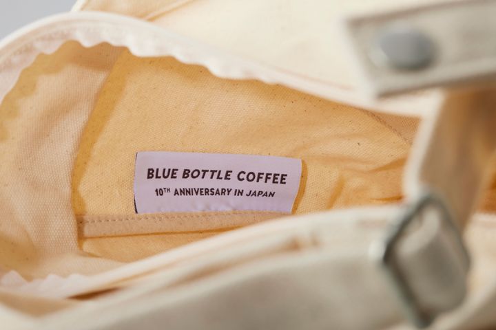 限定トートバッグやミニマグがかわいい！〈ブルーボトルコーヒー〉の日本上陸10周年をセレブレイトしよう